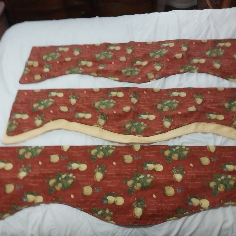 Waverley Scalloped "French Country Script" Valances